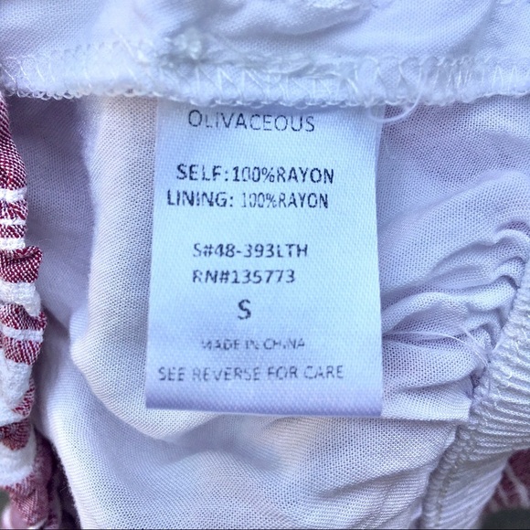 J.D. LUXE ruffle crop top and cropped pant set - Picture 8 of 9